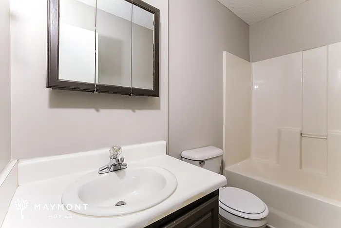 1215 Liriope Ln — Photo 13
