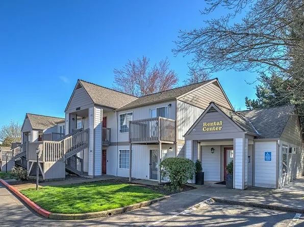 FOX HOLLOW APARTMENTS