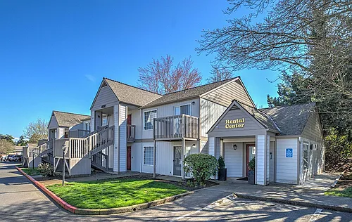 FOX HOLLOW APARTMENTS Photo 1