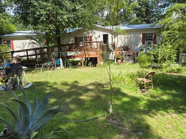 67 Gum St, Gordon, AL 36343