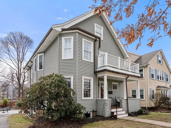 138 Tyndale St #1, Roslindale, MA 02131