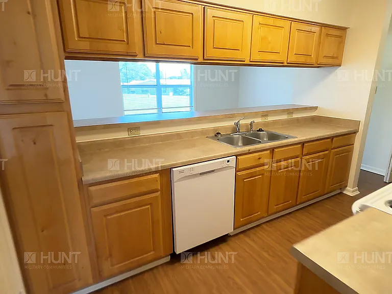 144 Oklahoma Ave — Photo 4