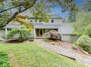 28 Pine Ridge Ln, Mansfield, CT 06250