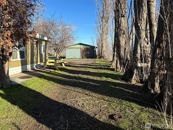 5th image of 2284 W Rainier Road