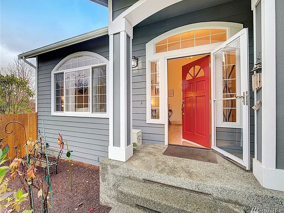2nd image of 2515 123rd Ave NE