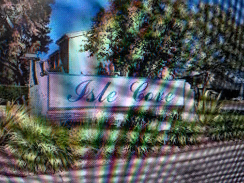 1st image of 835 Columba Ln