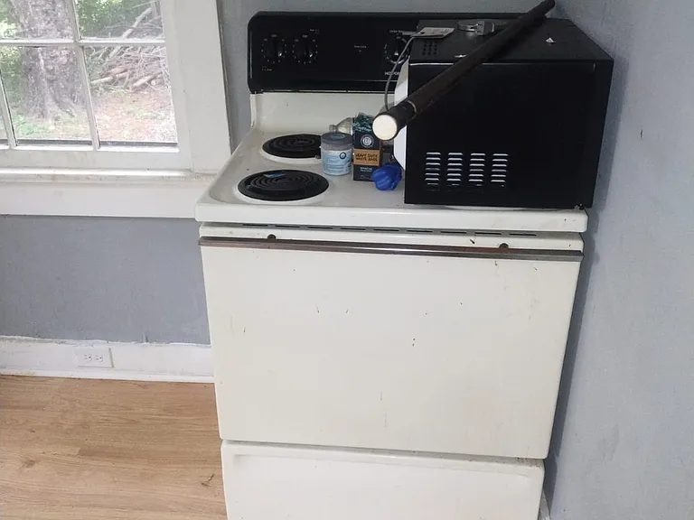 312 Stockton St — Photo 12