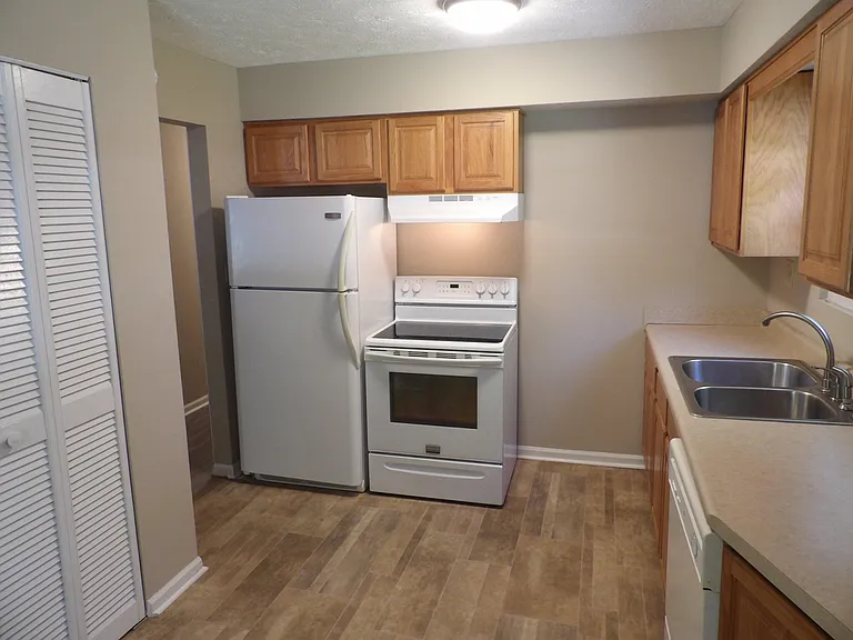 248 Meadowview Dr #2 — Photo 14