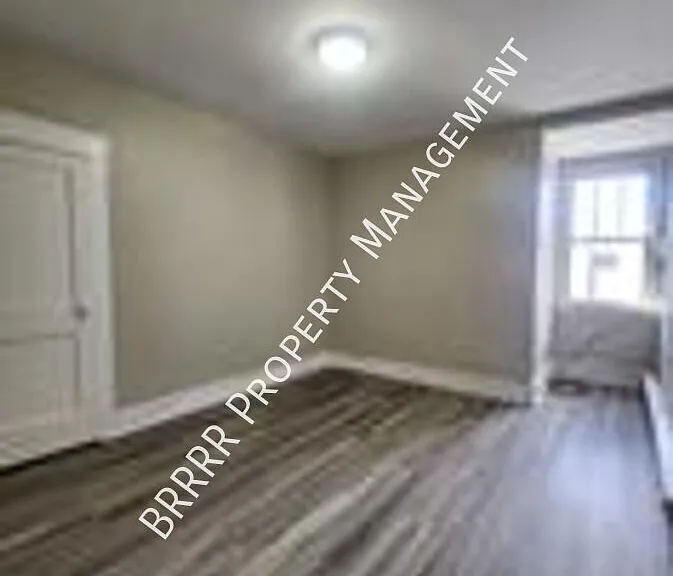 107R W Mill St — Photo 7