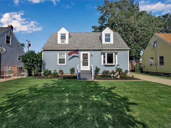 93 Milsom Ave, Cheektowaga, NY 14227