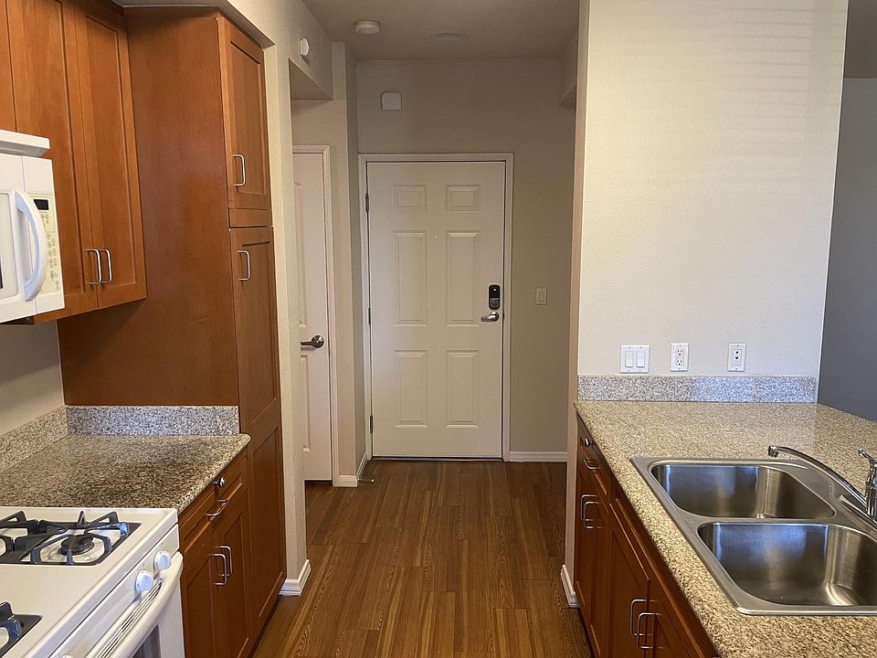 1st image of 6200 De Soto Ave #1