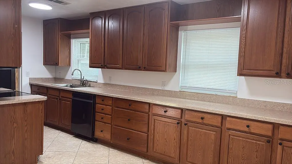 2 bed, 2.0 bath, 1104 sqft, $1,890 — Photo 4