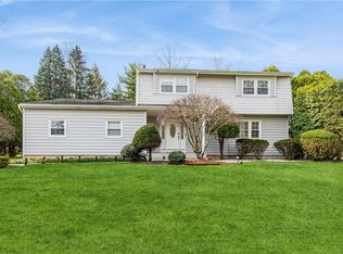 3 Glen Haven Dr, New City, NY 10956