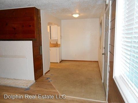 5th image of 1711 NE 18th Pl APT 1