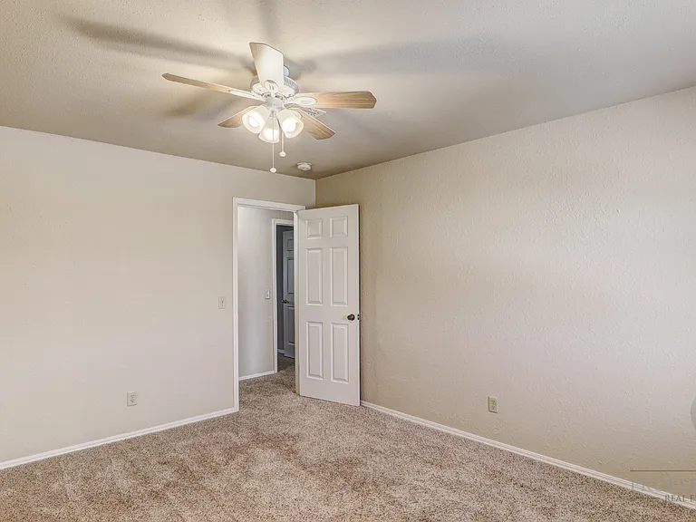 7507 Knight Lake Dr — Photo 10