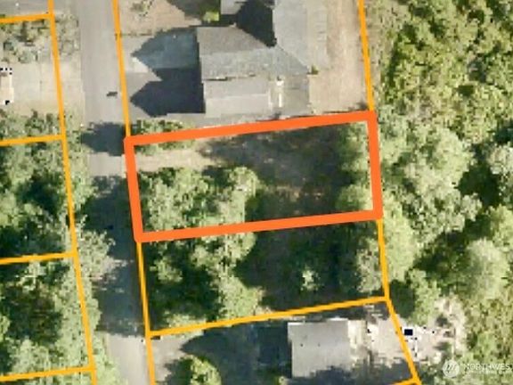 3rd image of 126 Olympic View Avenue NE