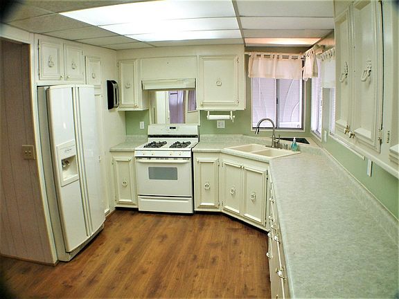 2nd image of 489 Mill Pond Dr #489