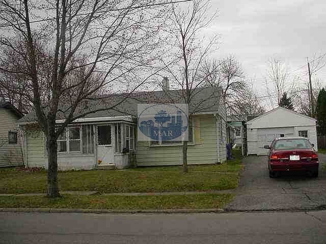 1st image of 713 Bruce St