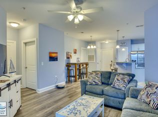 300 Gateway Dr, Surf City, NC 28445