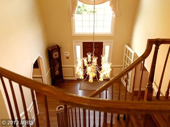 4th image of 5732 Stanbrook Ln