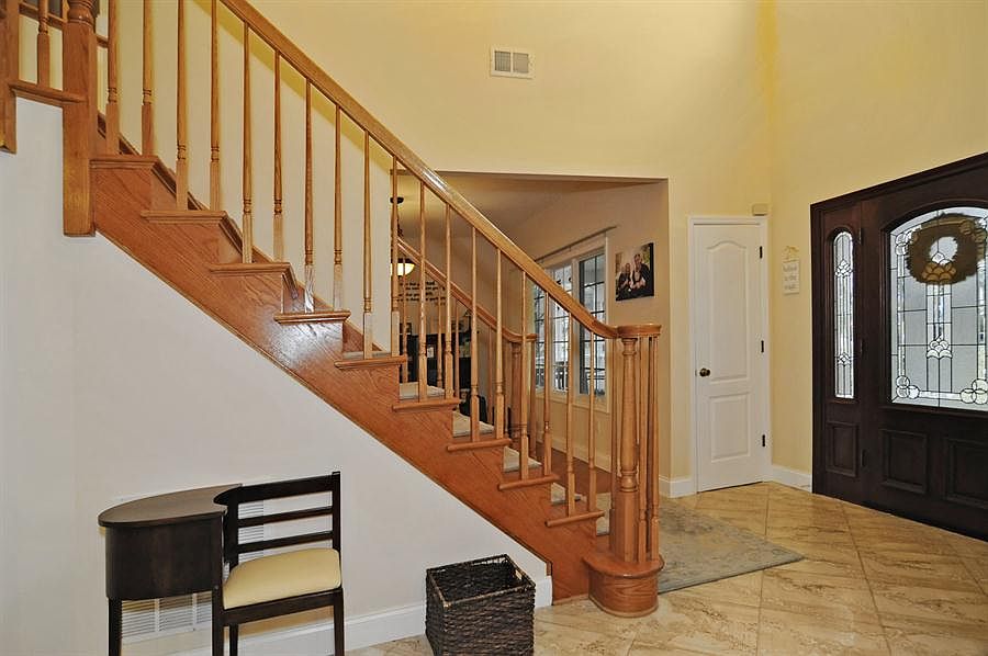 2nd image of 24 Chestnut Dr