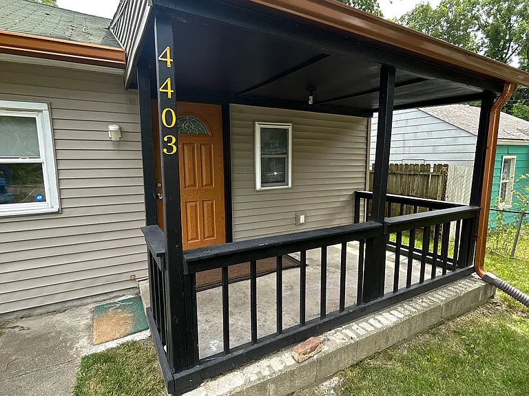 4403 Caroline Ave — Photo 1