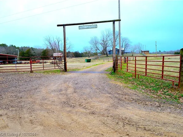 4431 Lookout Gap Rd, Waldron, AR 72958