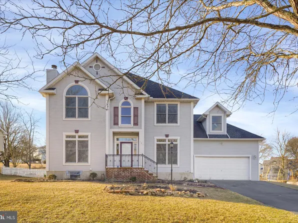 124 Aberdeen Ln, State College, PA 16801