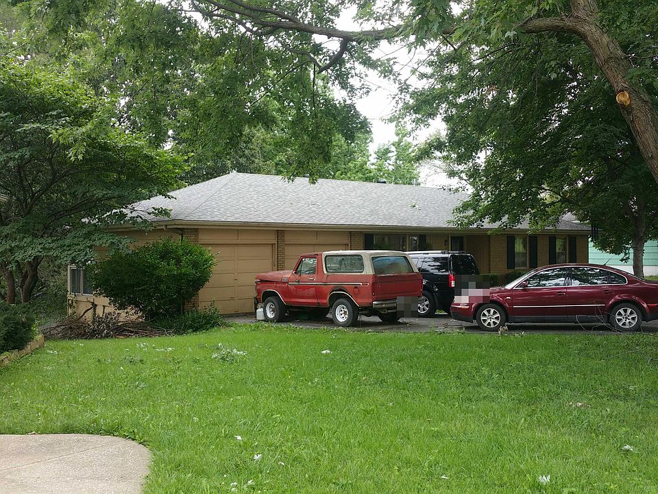 2nd image of 4623 N Kenwood Ave
