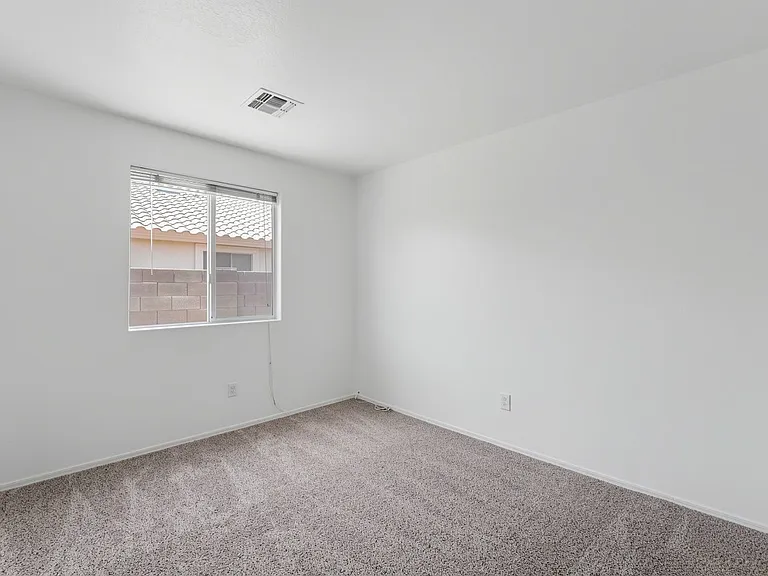 7552 W Nicolet Ave — Photo 32