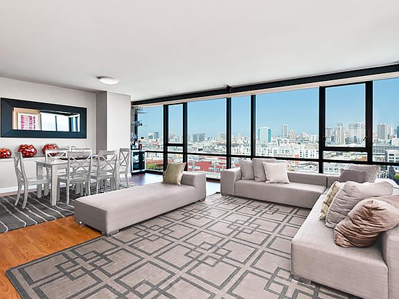 2nd image of 250 King St Unit 1216