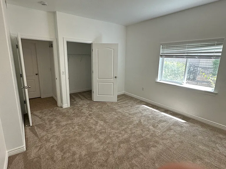 1156 E 3300 S #117 — Photo 37