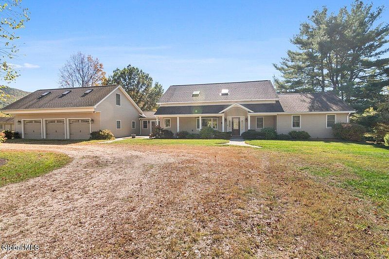 5th image of 262 Binninger Road