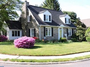 606 Villa Rd, Drexel Hill, PA 19026