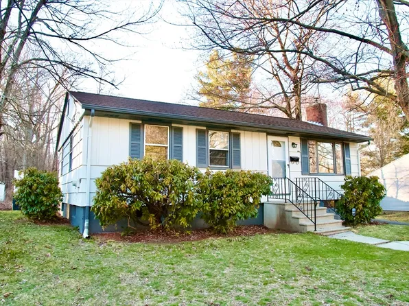 100 Wyoming Dr, Holden, MA 01520