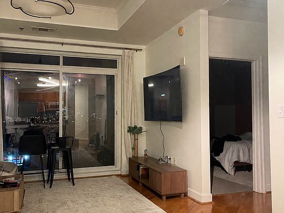 4th image of 325 E Paces Ferry Rd NE APT 1107