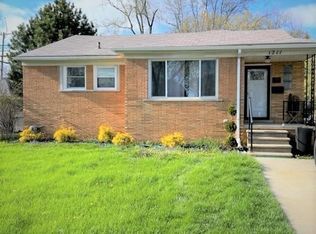 1211 E Thirteen Mile Rd, Royal Oak, MI 48073