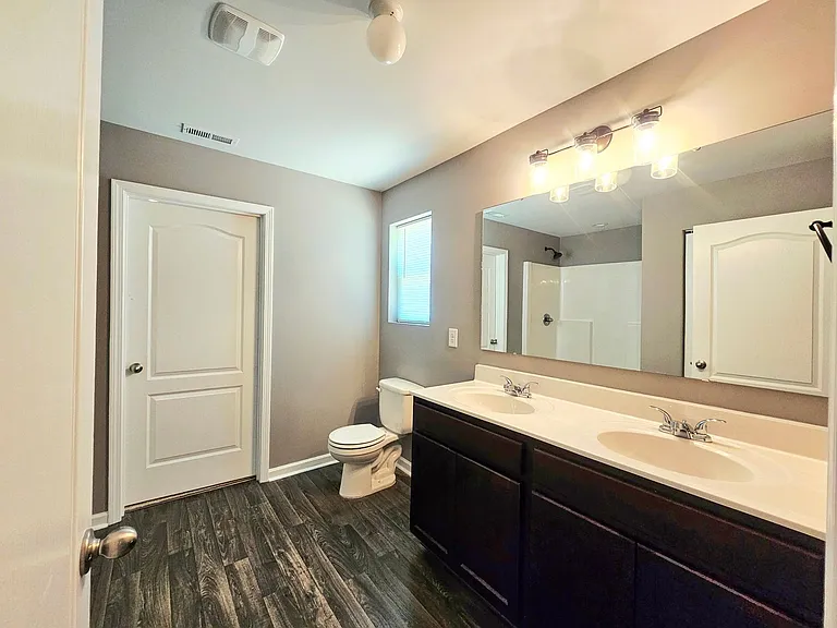 1420 Demila Dr — Photo 8