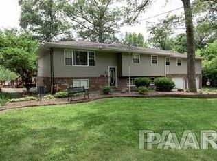 1604 School St, Washington, IL
