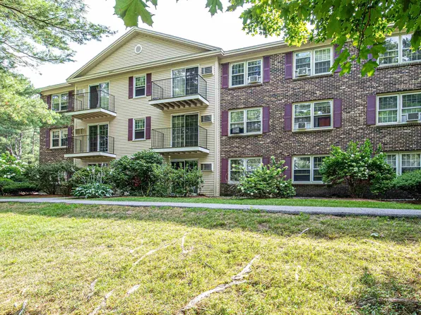 2 Autumn Leaf Drive #1, Nashua, NH 03060