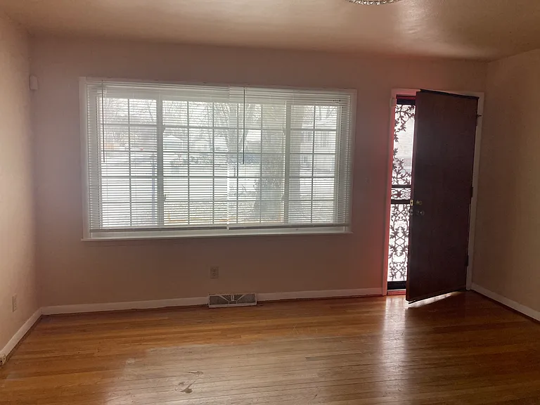 1409 Mittendorf Dr — Photo 12