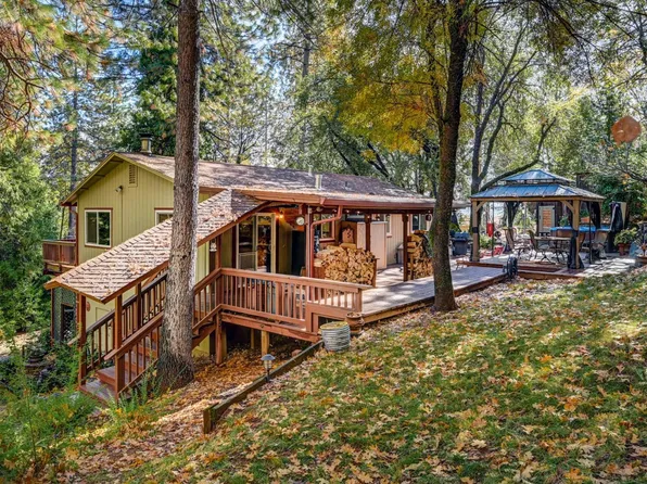 734 Utica Dr, Hathaway Pines, CA 95233