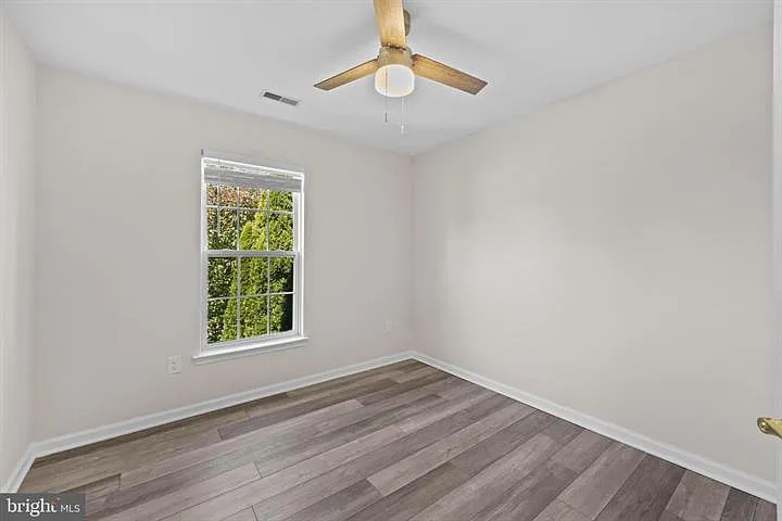 8880 Papillon Dr — Photo 25