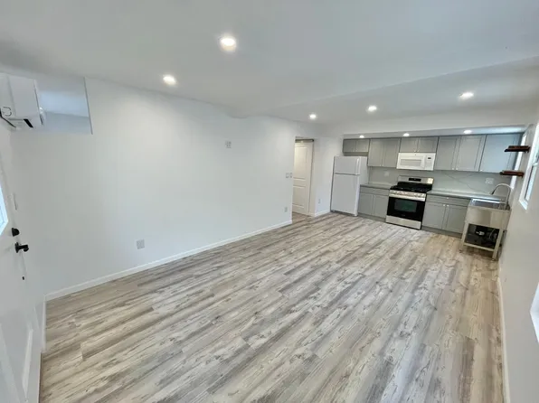 Stunning Ocean & Bay View Two-Story Home on the Long Beach Peninsula, 45 65th Pl #A, Long Beach, CA 90803