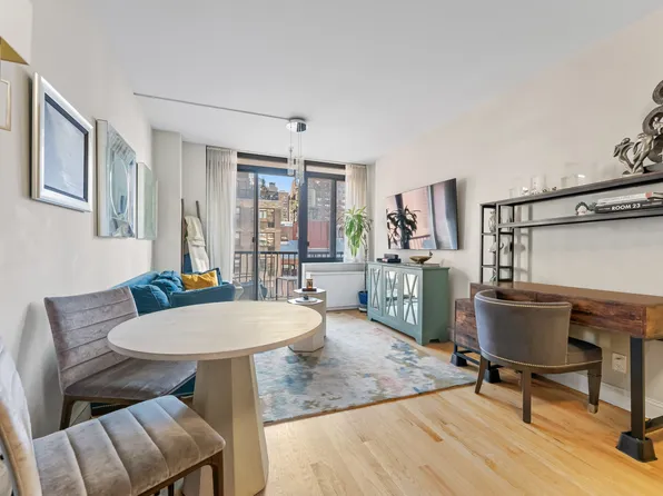 343 East 74th Street 8K image 2 of 9