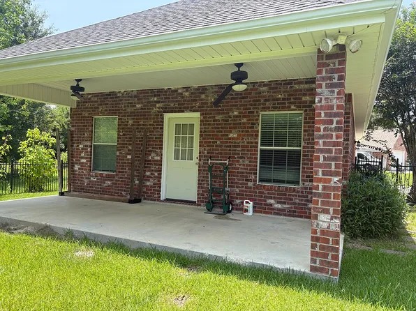 359 S Presidential Cir, Lake Charles, LA 70611