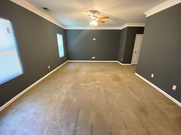 5th image of 429 Draper Dr