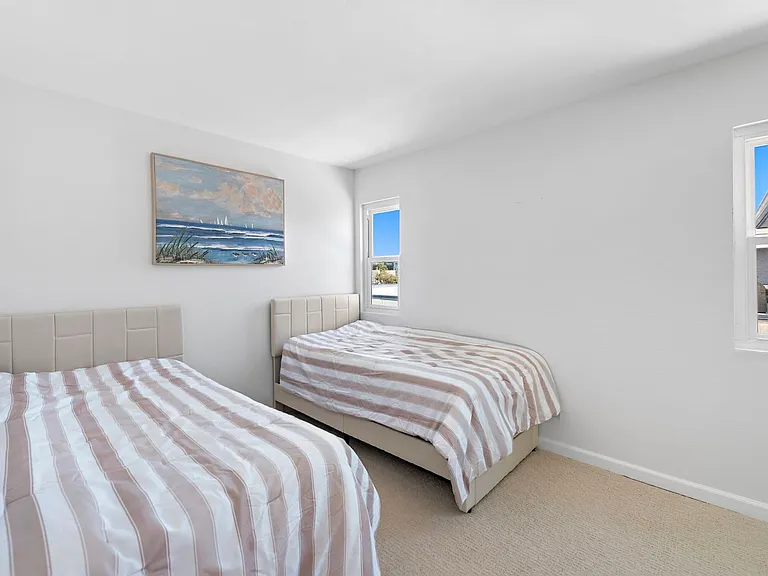 1707 W Balboa Blvd — Photo 18