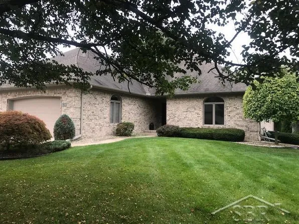 163 Canterbury Ct, Saginaw, MI 48638
