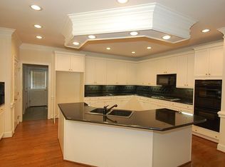 5061 Marble Arch Rd, Winston Salem, NC 27104